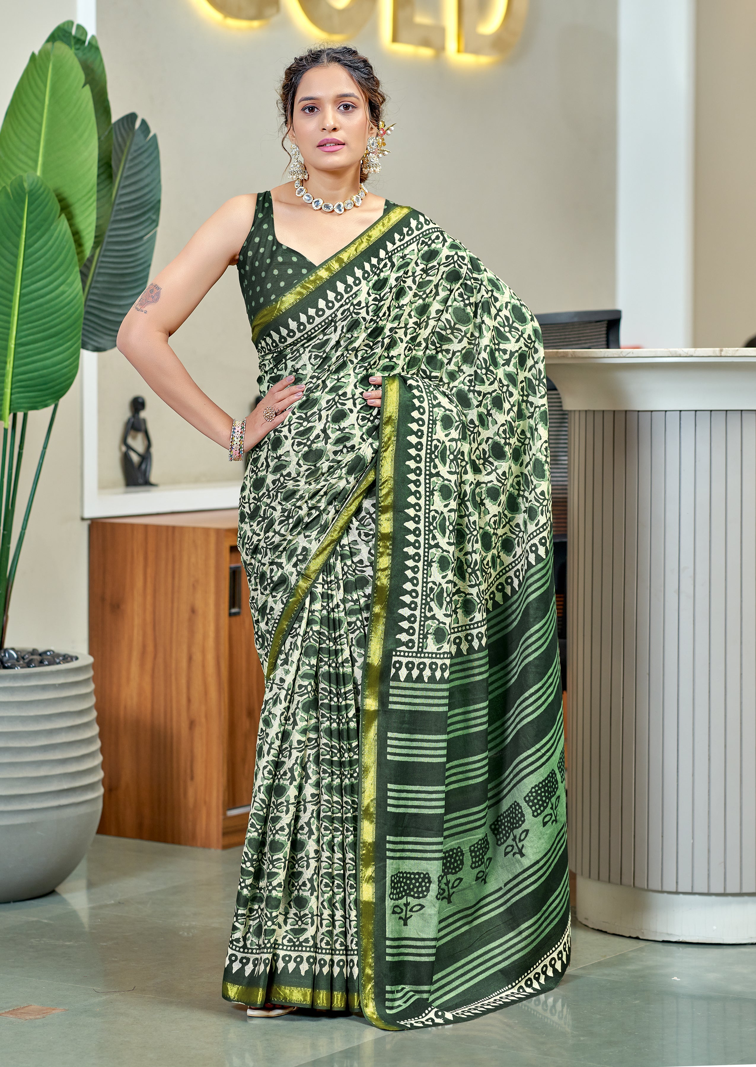 Luminous 1-Minute Ready To Wear Green Pure Cotton Printed Saree