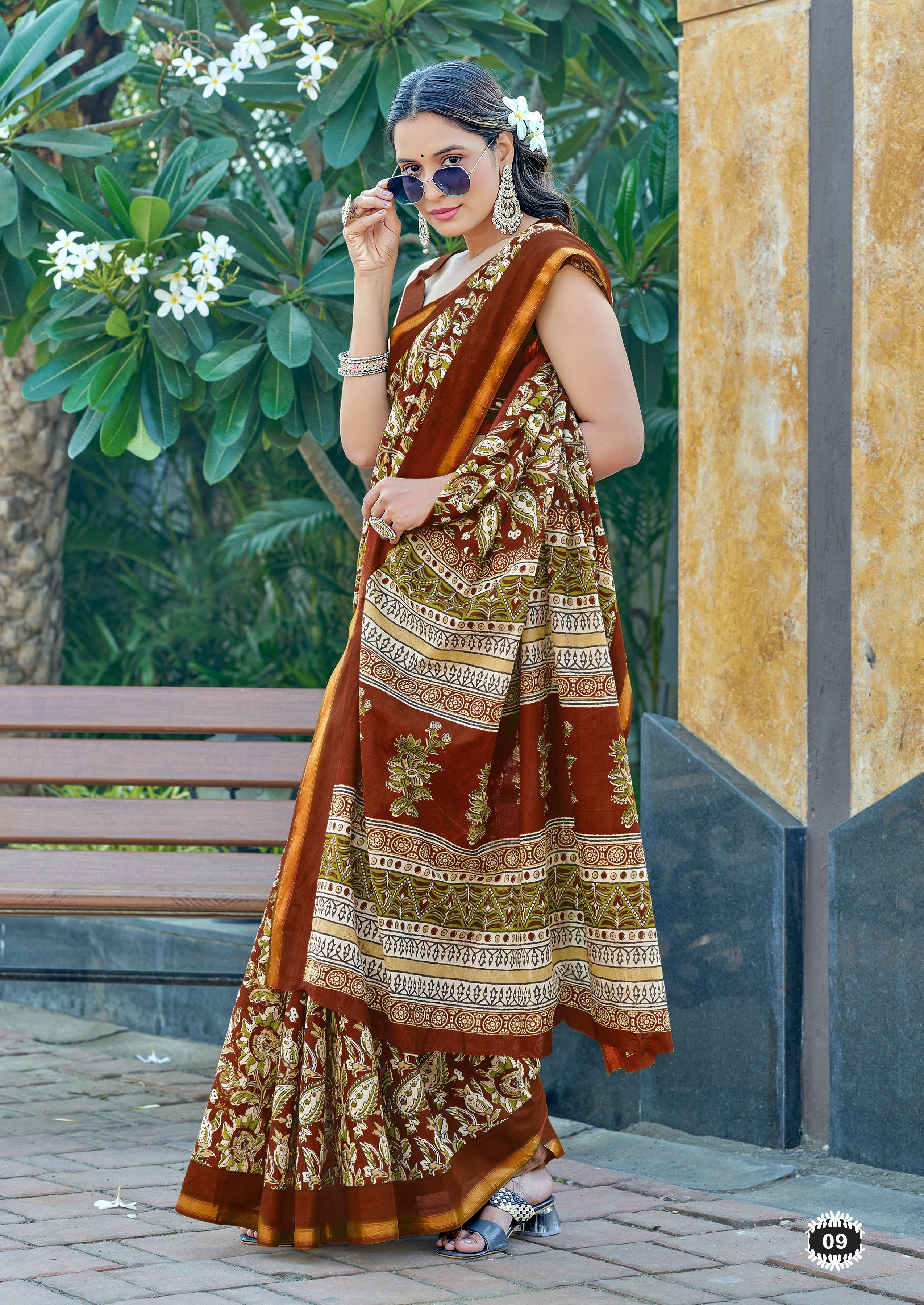 Piquant 1-Minute Ready To Wear Mul Cotton Digital Printed Saree