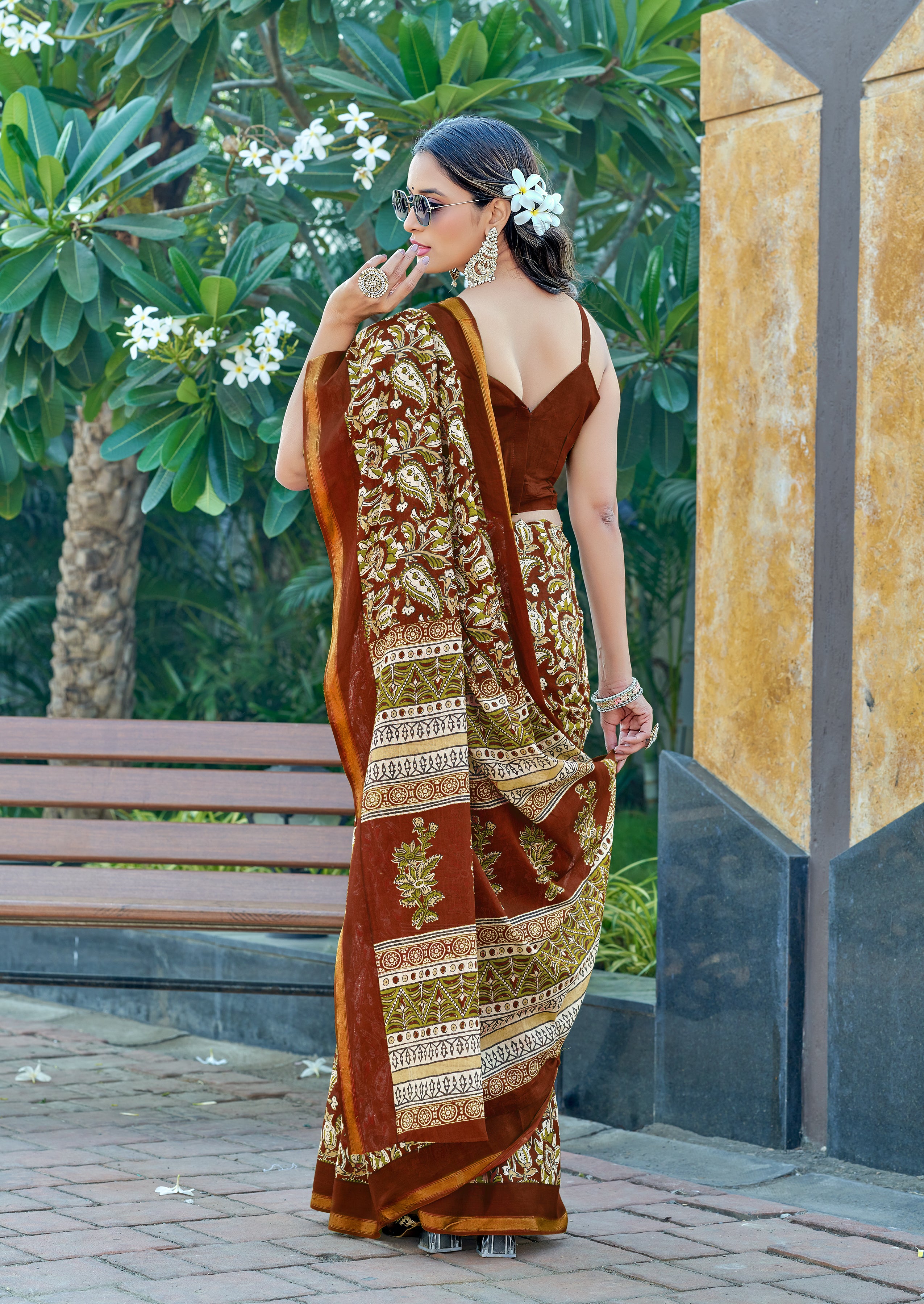 Piquant 1-Minute Ready To Wear Mul Cotton Digital Printed Saree