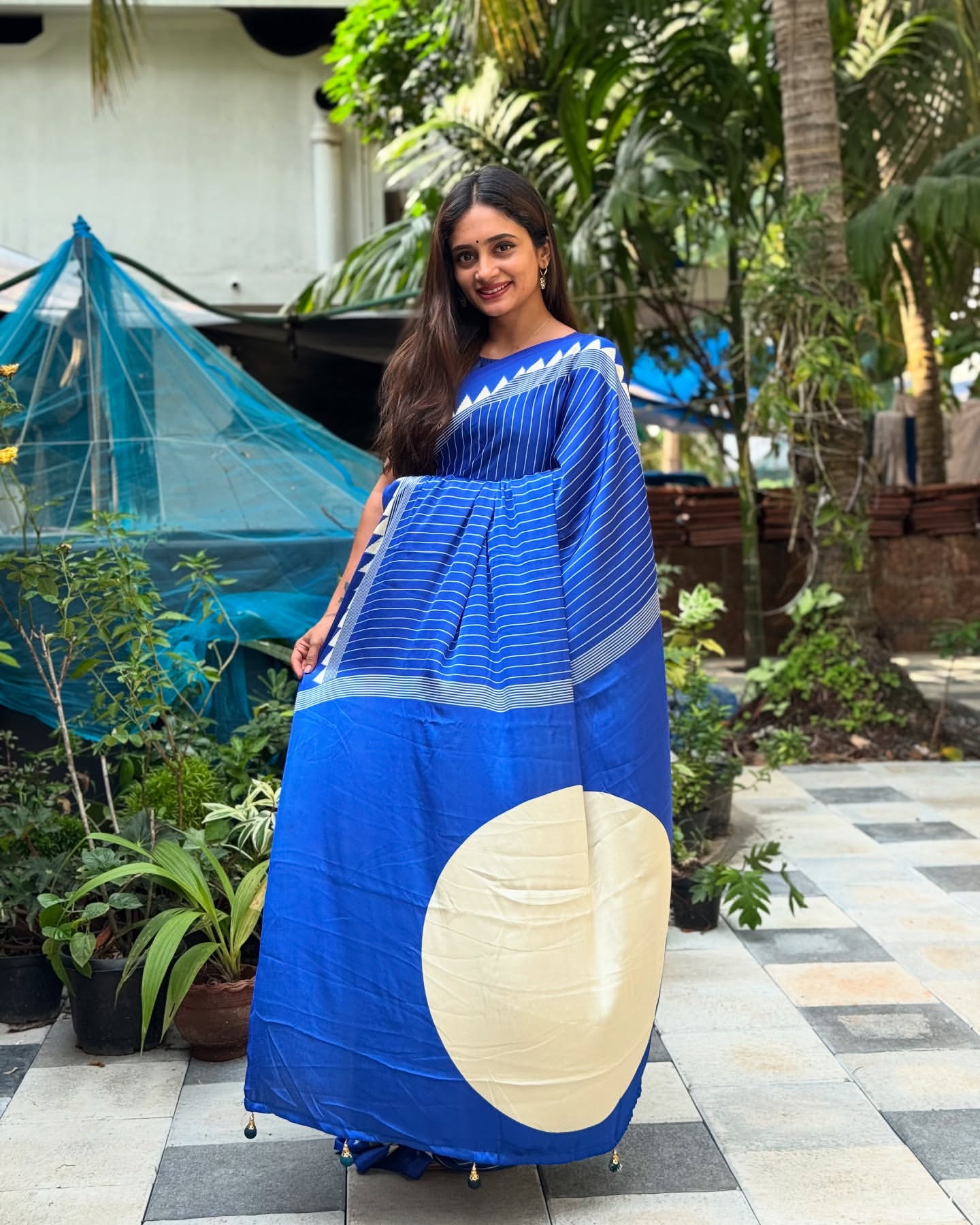Elegant blue And White Lineing 1-Minute Ready To Wear Sareee