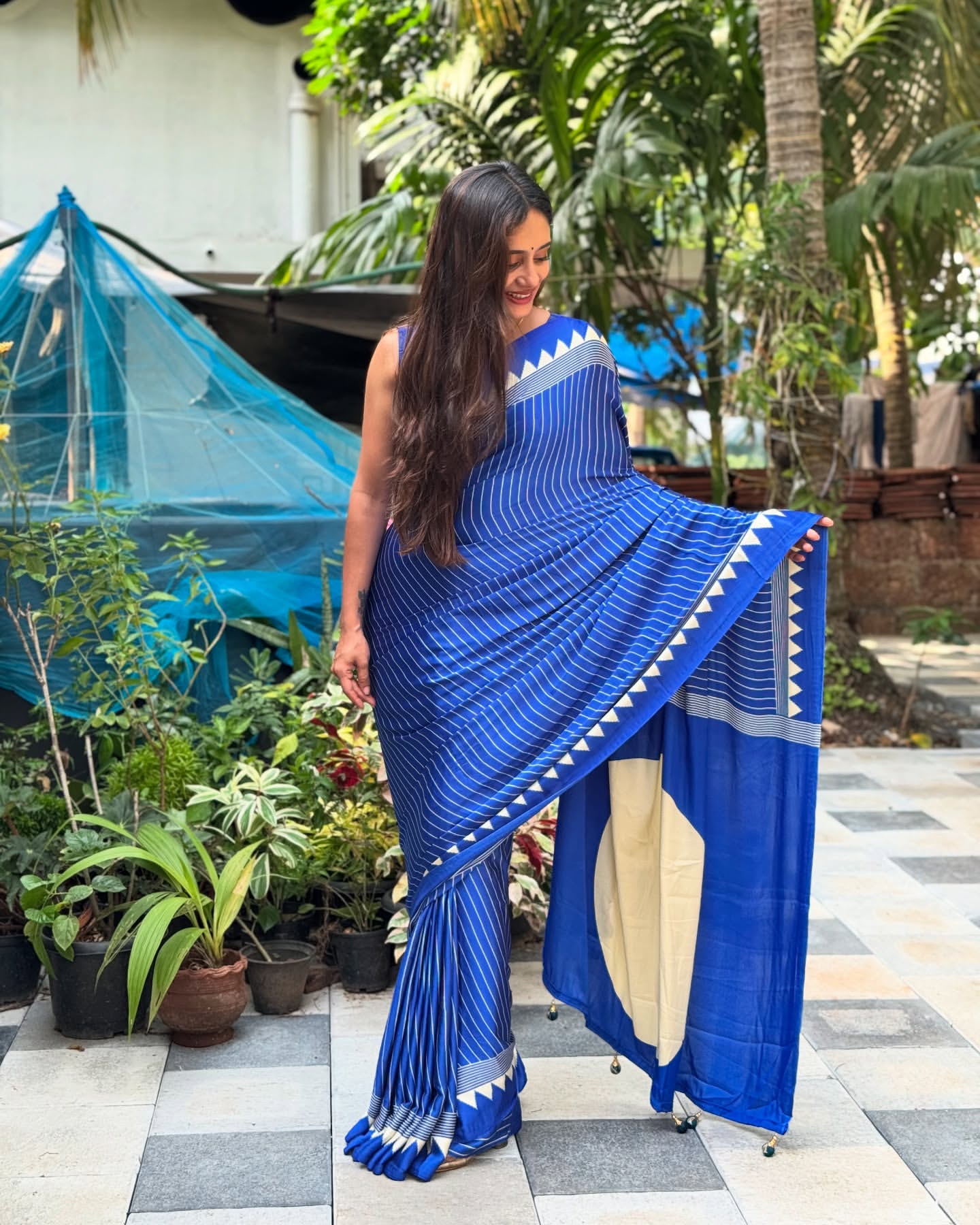 Elegant blue And White Lineing 1-Minute Ready To Wear Sareee
