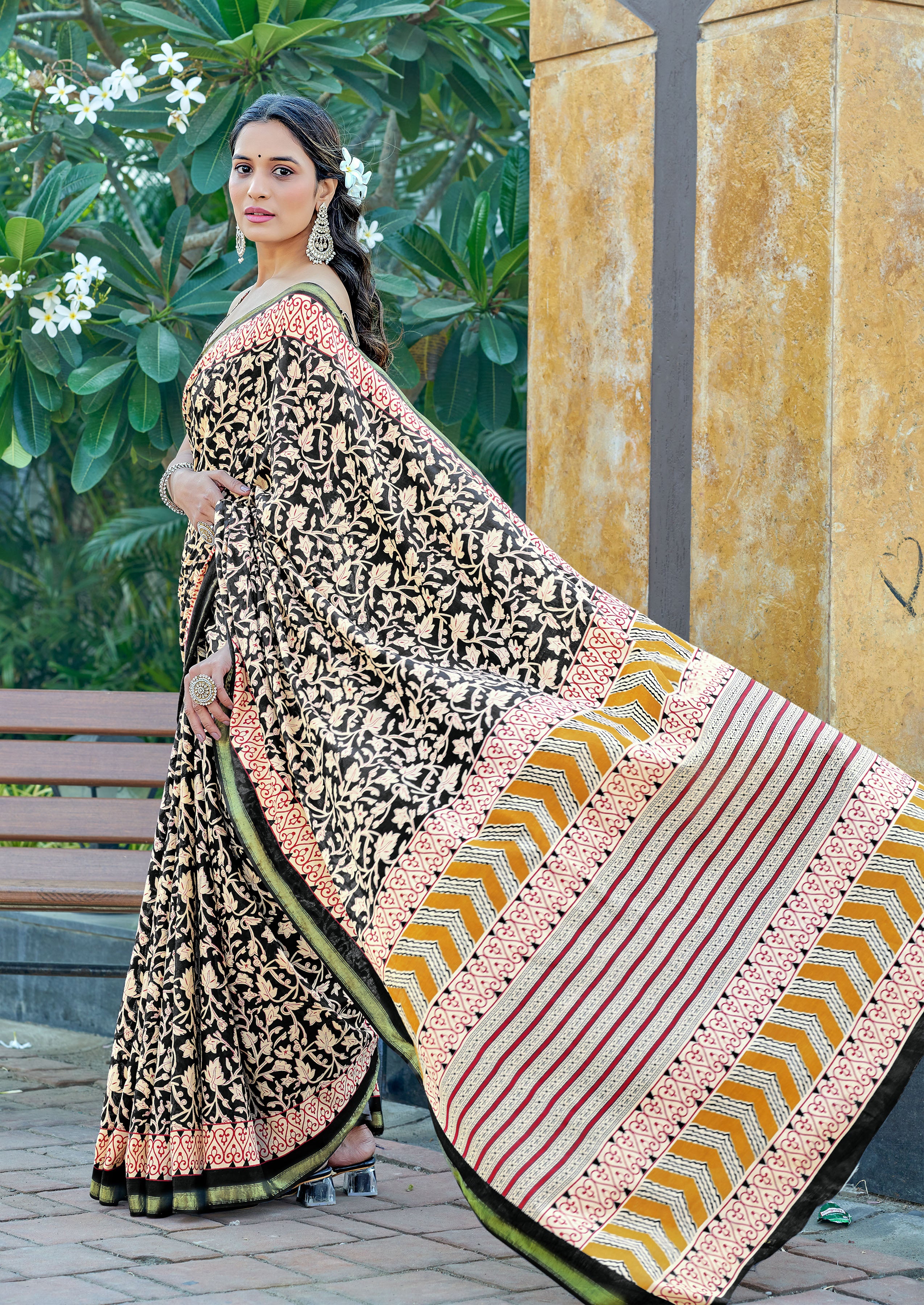 Engaging 1-Minute Ready To Wear Mul Cotton Digital Printed Saree