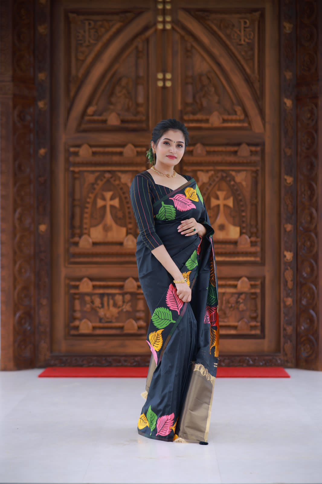 Leaf Pattern Black colour Banarasi Silk Woven Saree