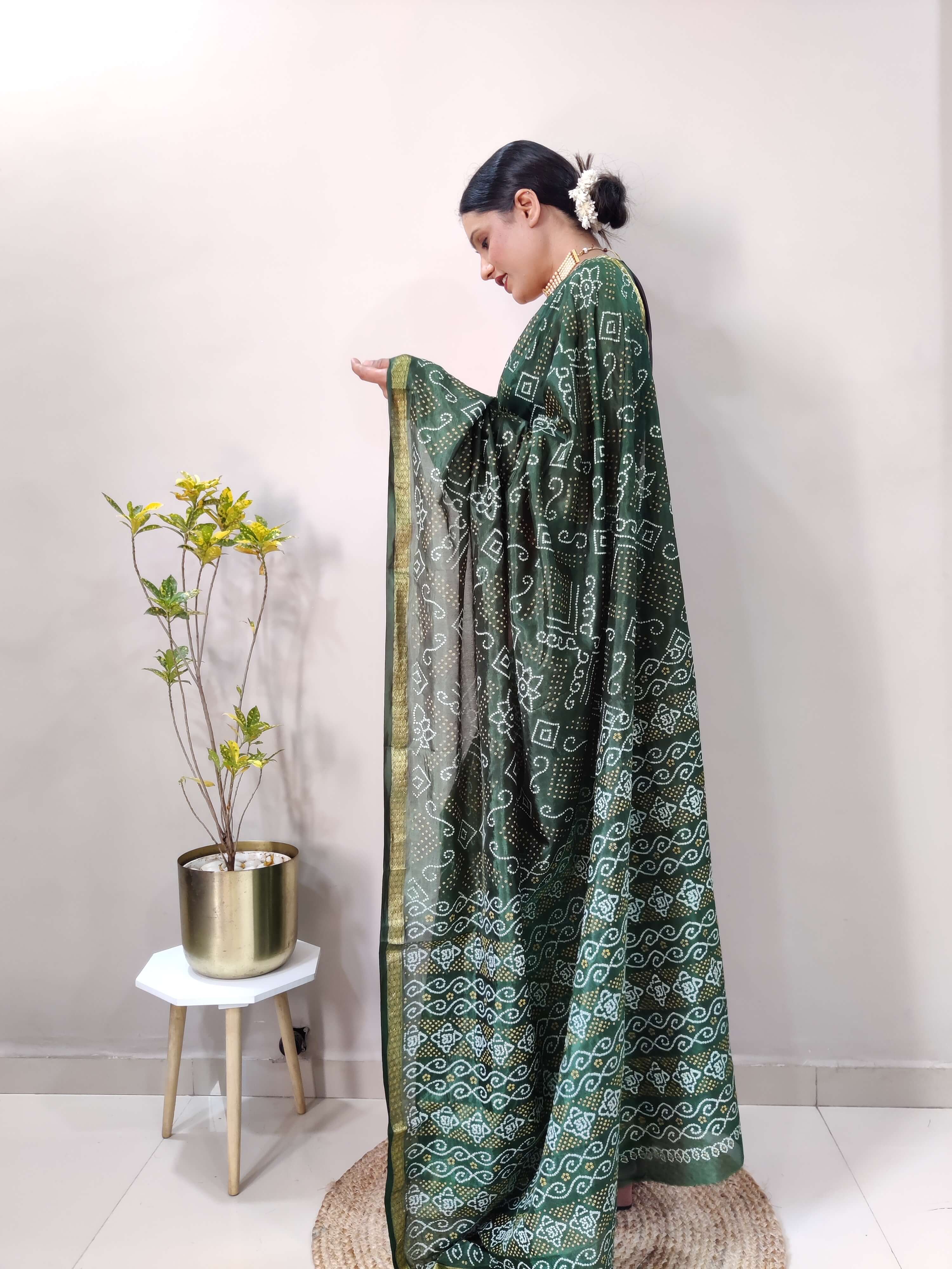 1 Min Ready To Wear Saree In GREEN Bandhani With All Over Boder