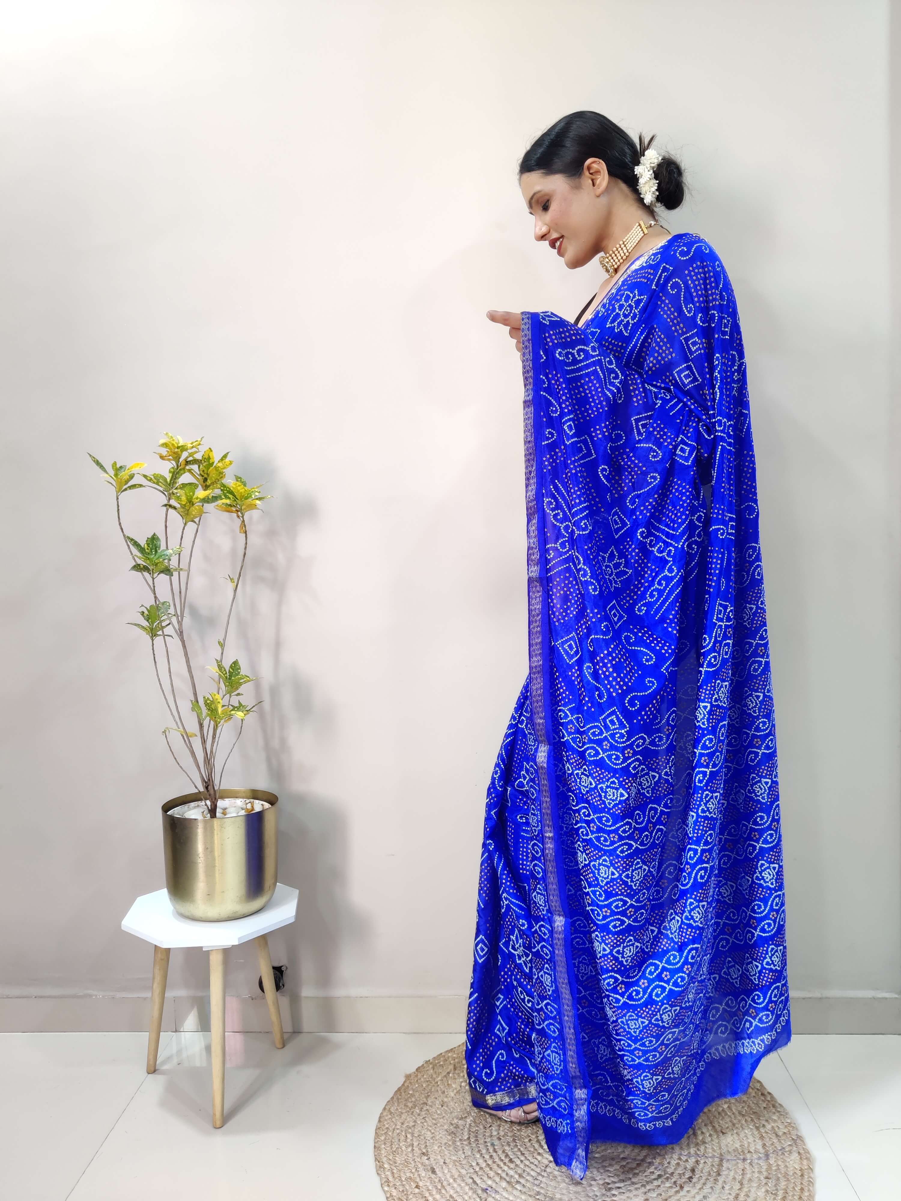 1 Min Ready To Wear Saree In ROYAL BLUE Bandhani With All Over Boder