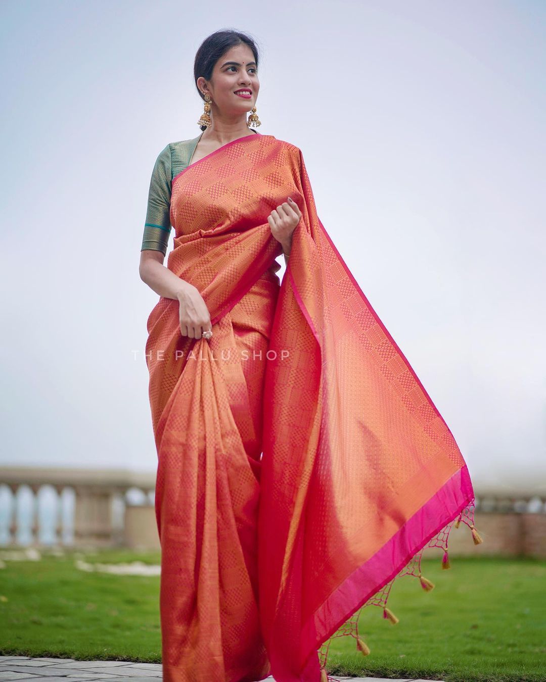 Pleasant Dark Pink Soft Silk Saree with Fantabulous Blouse Piece