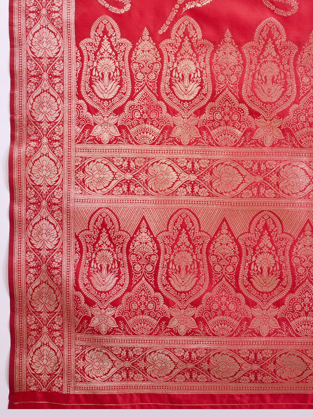 Banarasi silk Red color saree Zari weaving Rich pallu with zari weaving border