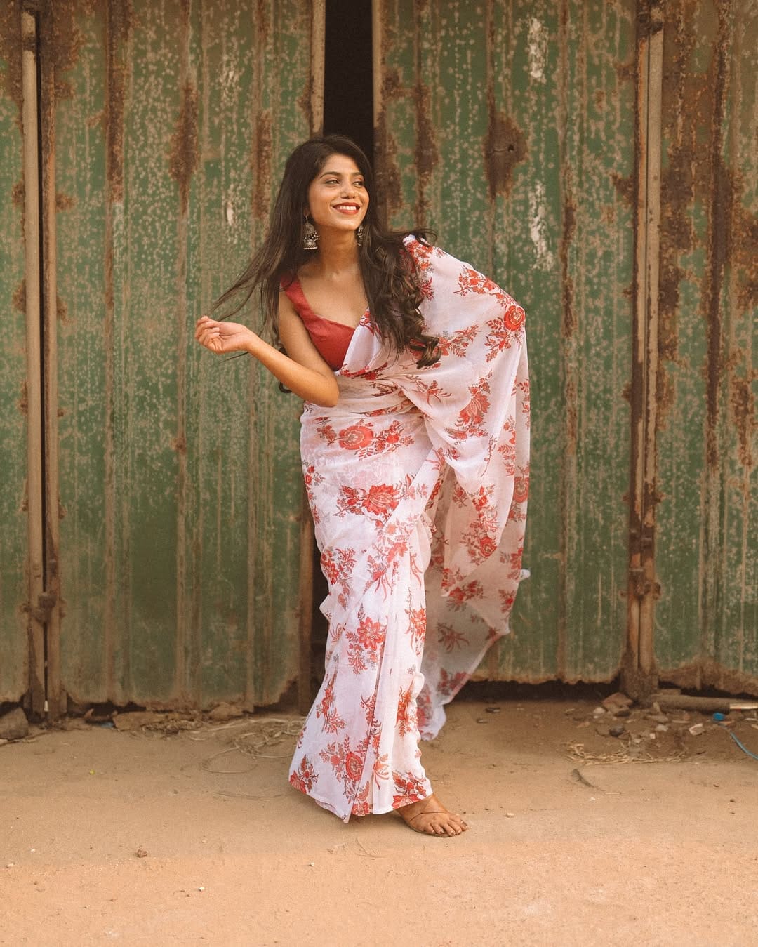 cocktail  1-Minute Ready To Wear Beautiful White Colour Flower Design Georgette Saree