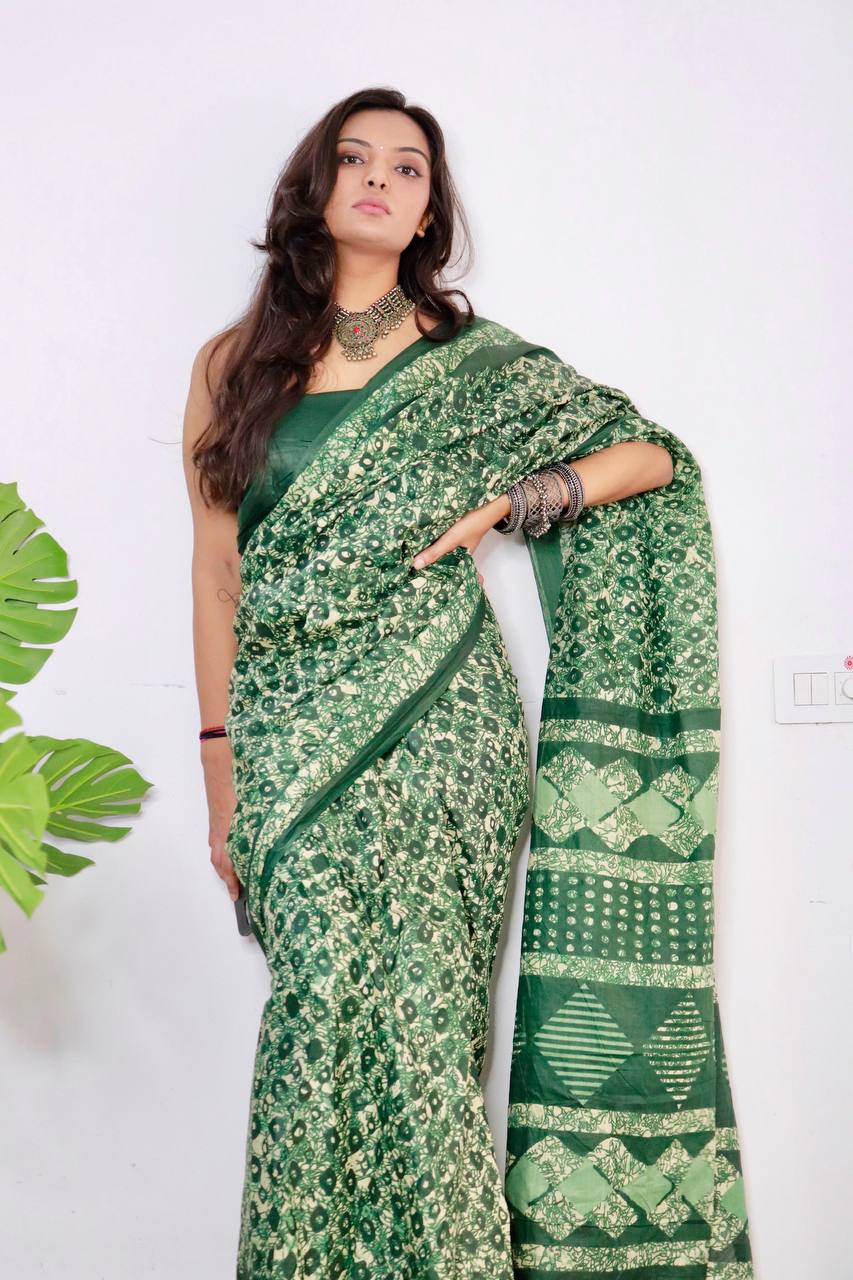 Green Hand Block  Print Soft   Mal Mal Cotton Sarees With Running Blouse