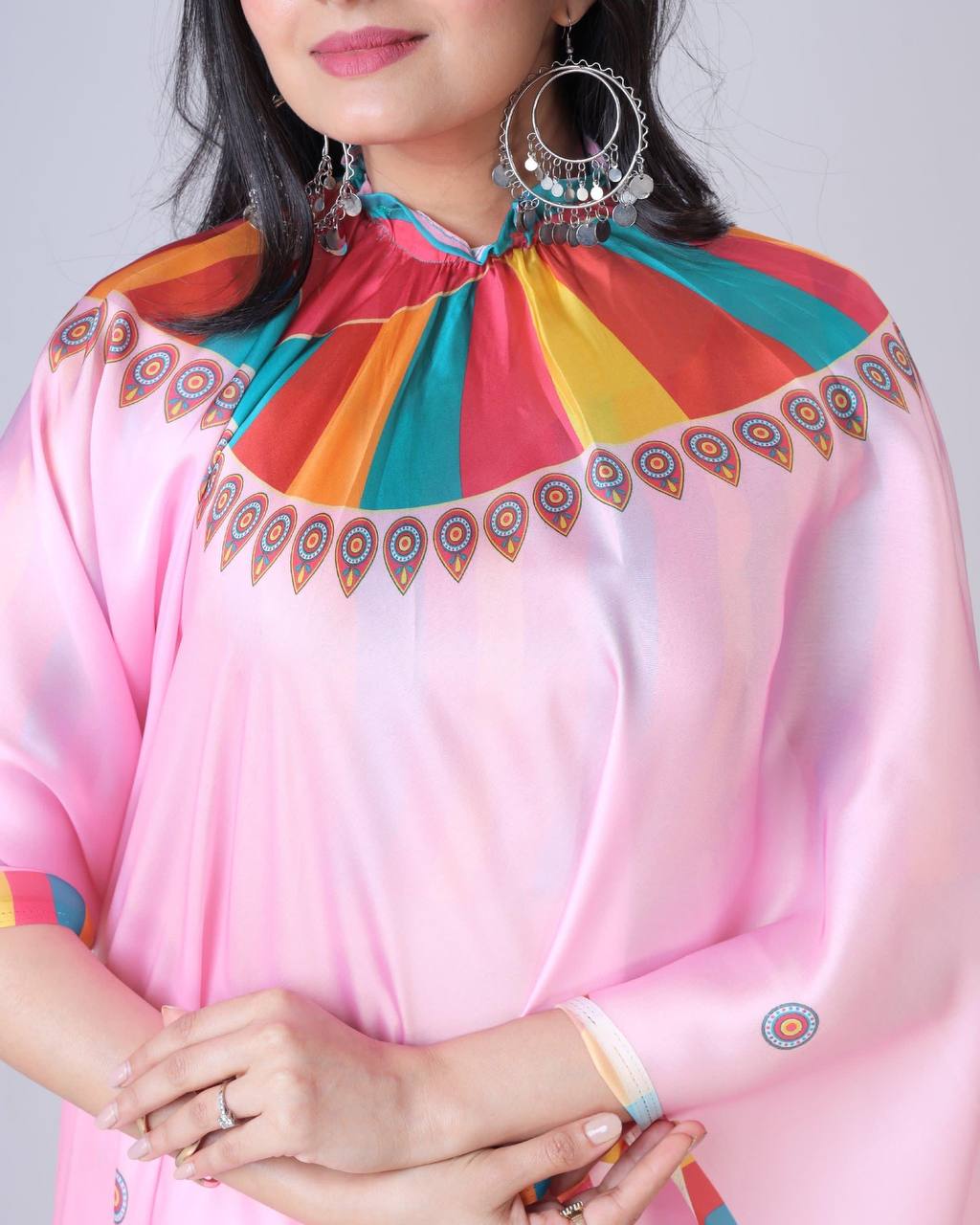 Pink Ethnic Contrast Border Freehand Saree
