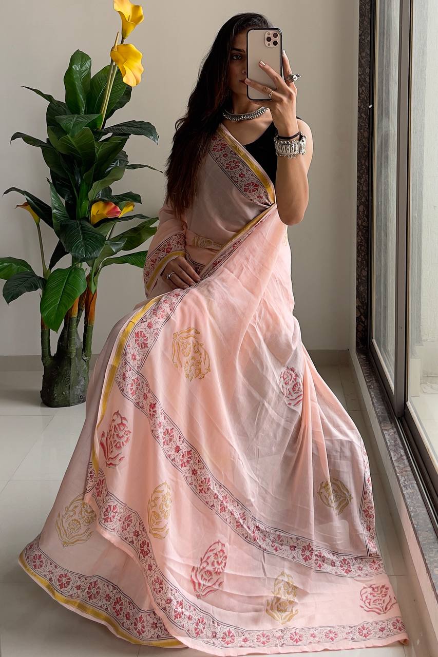 "Elegant Light Peach Floral Printed With Subtle Border Detailing" 🌸