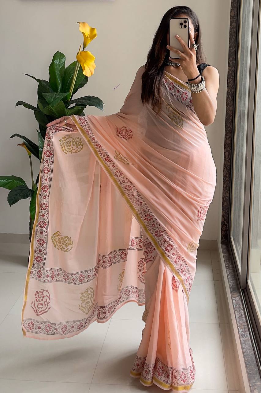"Elegant Light Peach Floral Printed With Subtle Border Detailing" 🌸