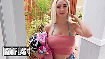 chú ơi cứu cháu mít sex Làm tình con ghệ xinh hai núm vú cứng ngắc
